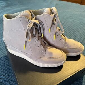 Sorel Out N About Wedge Sneaker sz 10